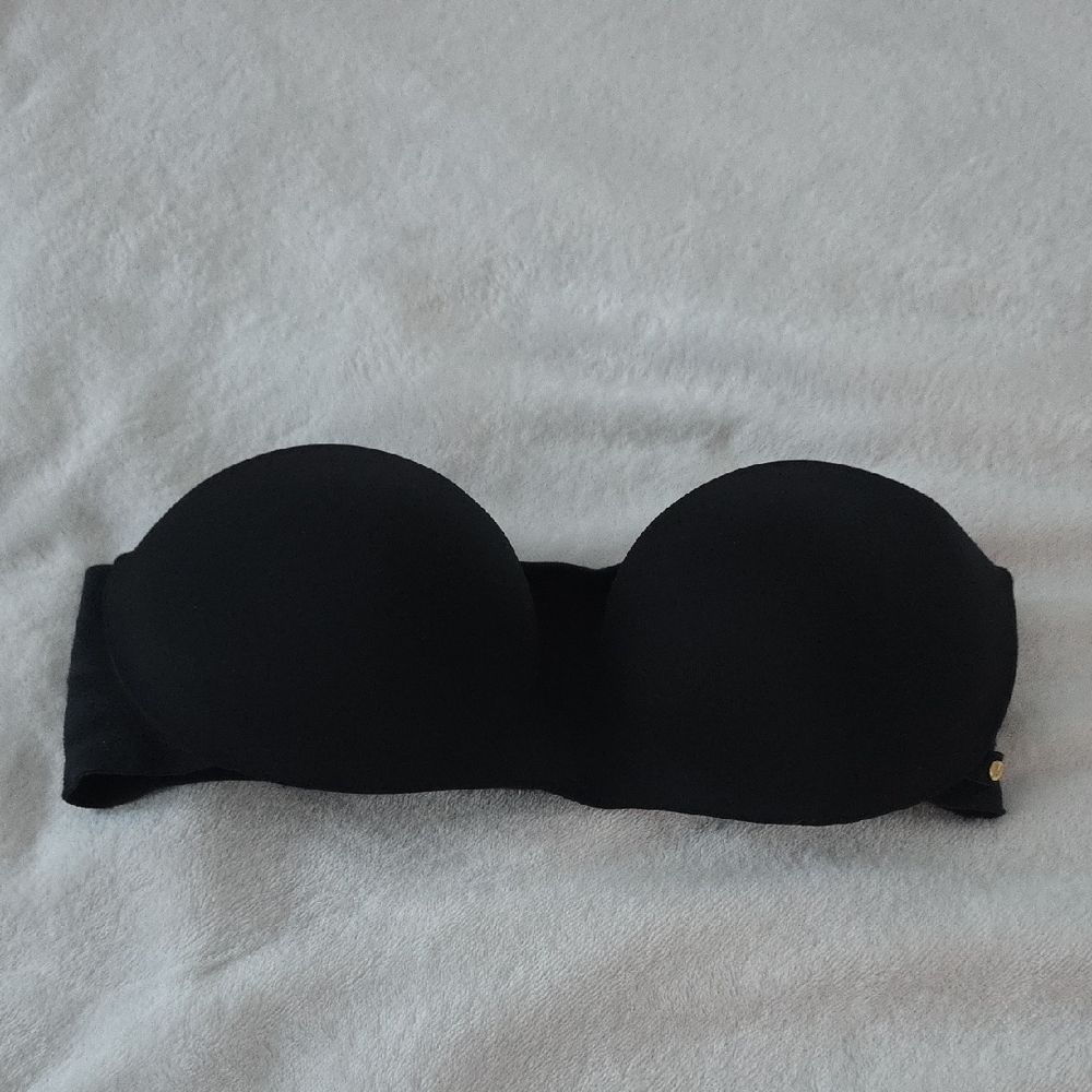 Victoria Secret Black Strapless Bra